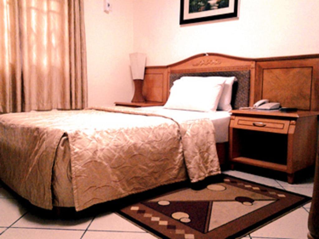Sunset Hotel Kumasi Pokój zdjęcie