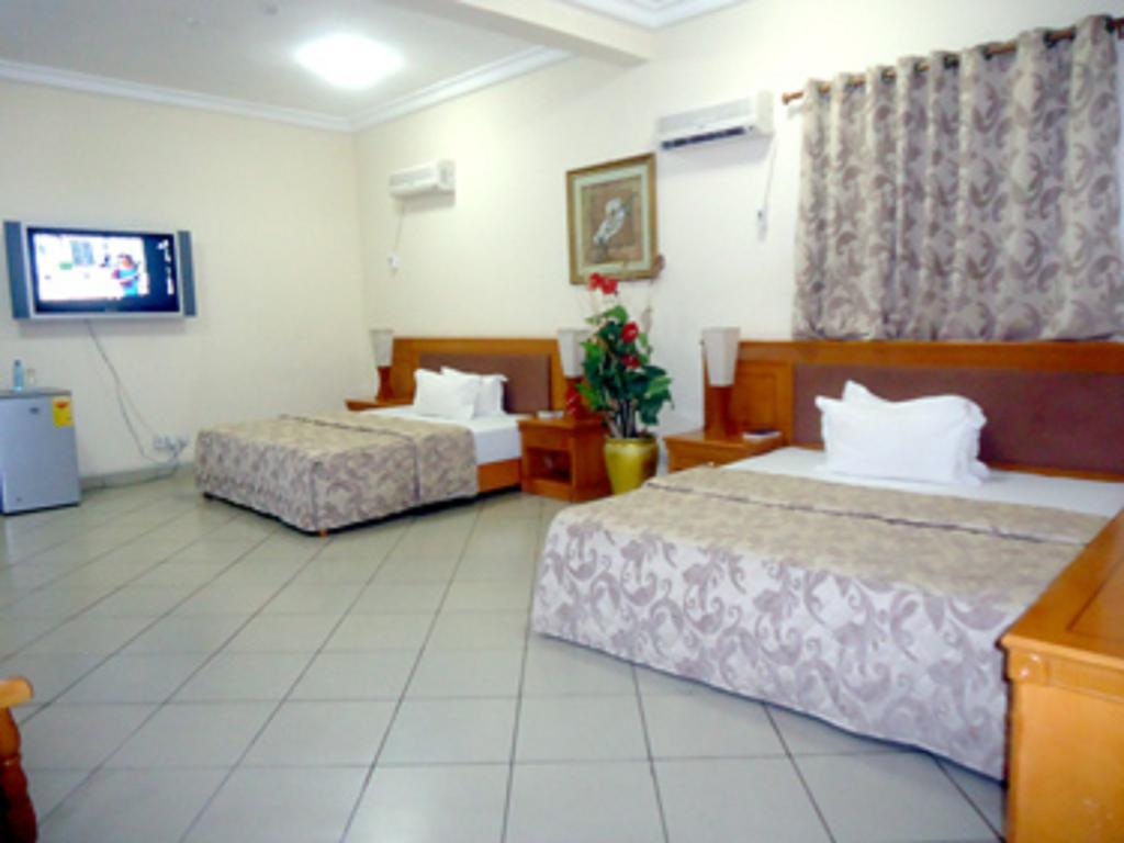 Sunset Hotel Kumasi Pokój zdjęcie